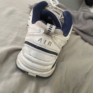 Why in blue Nike air monarch shoes